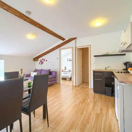 Apartment Muciceva Ravan *
